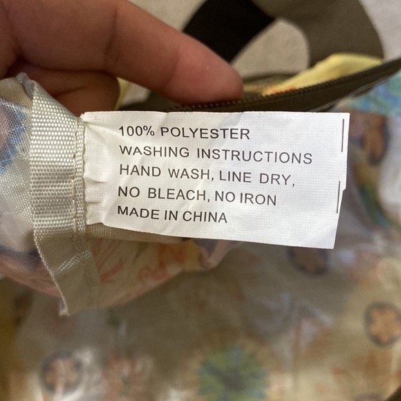 SACS Of Life Yellow Floral Lightweight Waterproof Packable Duffle Bag - Picture 5 of 6